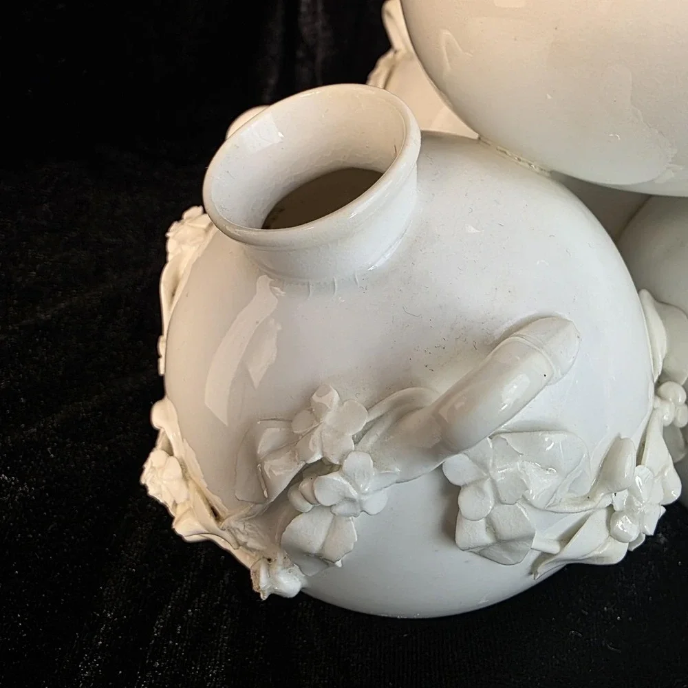 1877 Antique Royal Worcester‎ Aesthetic Movement Four Well Globe Bud Vase White